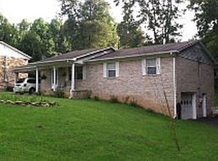 210 Cove Rd, Cookeville, TN 38506