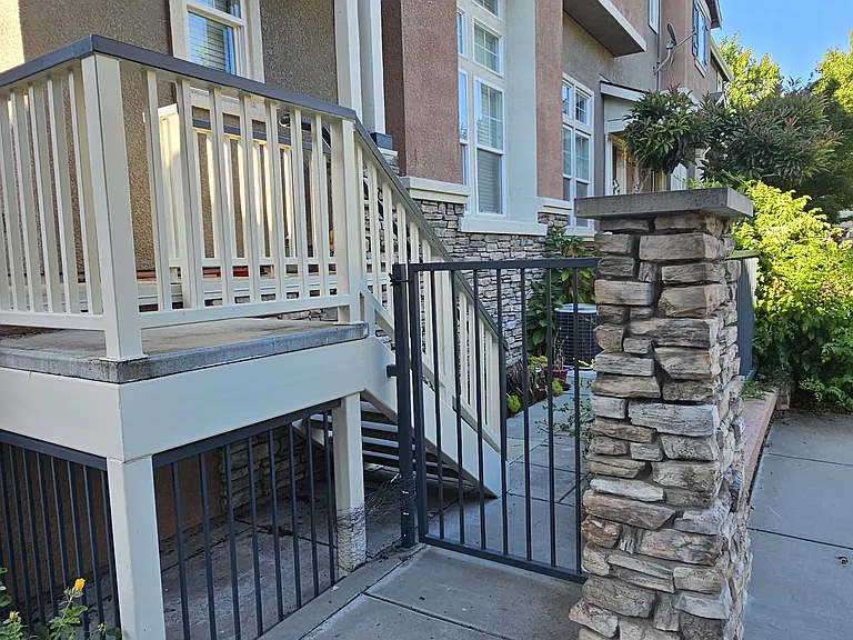 3538 Altamira Ter — Photo 19