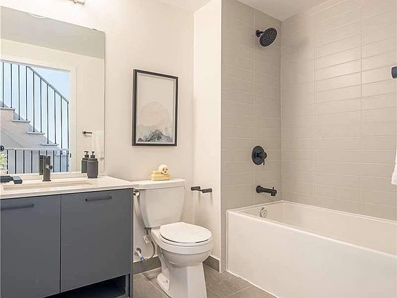 4th image of 2300 Saint Clair Ave W #718