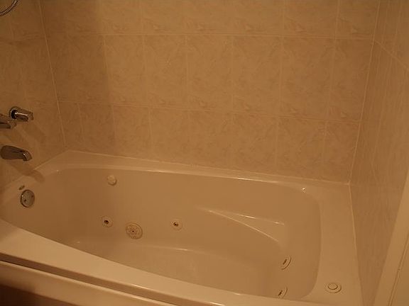 5th image of 2851 NE 183rd St APT 1114E