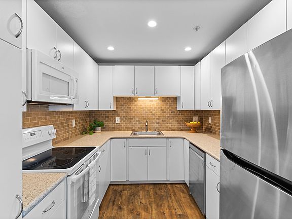 4th image of 2425 S Norfolk St APT 208