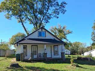 1210 3rd St, Monett, MO 65708
