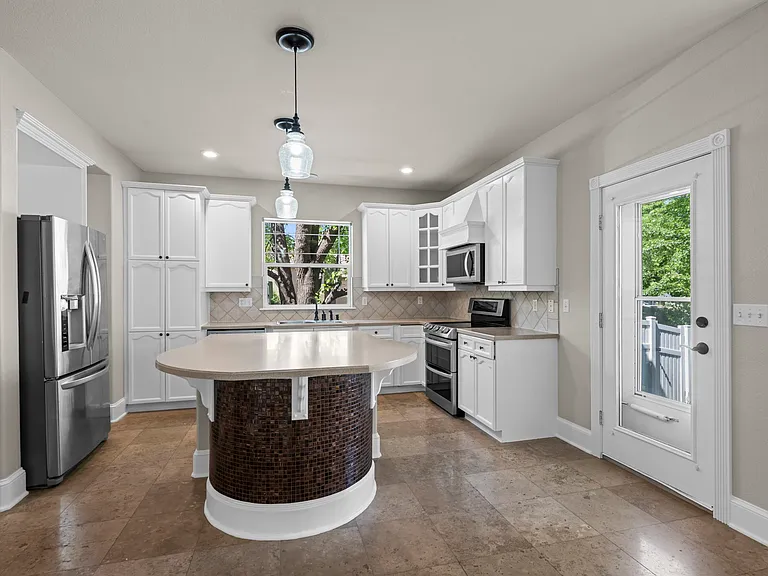 3741 Florentine Dr — Photo 18