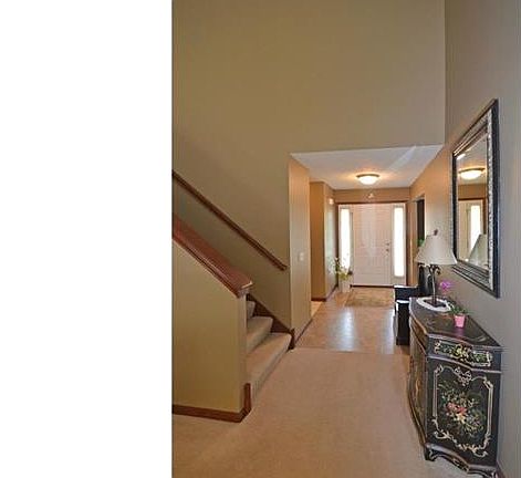 4th image of 1679 E Ash Dr