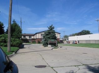 20713 Edgewood St, Saint Clair Shores, MI