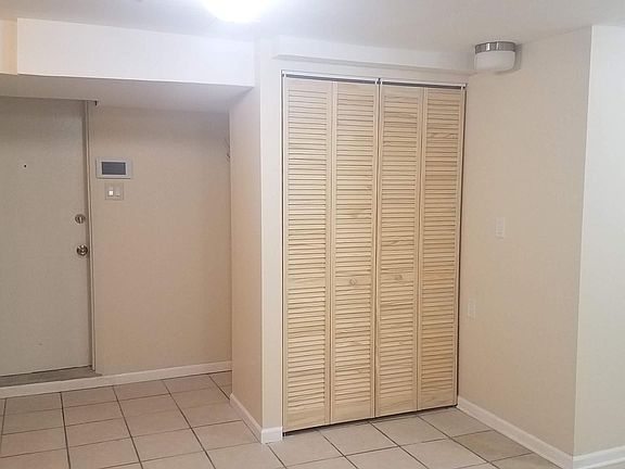 Laundry Area 01