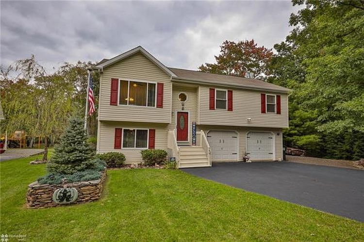 2nd image of 146 Debbie Dr