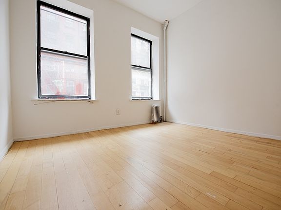 3rd image of 139 Eldridge St #2A