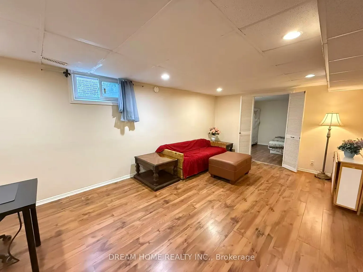 2 bed, $1,400 — Photo 2