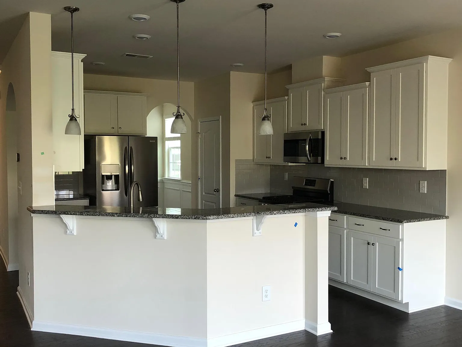 5 bed, 4.5 bath, 3243 sqft, $2,598 — Photo 3
