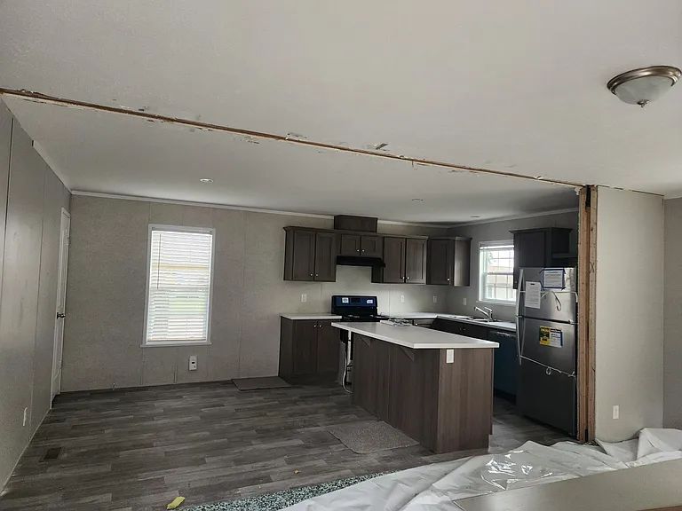 145 Southshore Dr — Photo 7