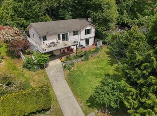 7000 Maple Park Ter, Sooke, BC V9Z0N2