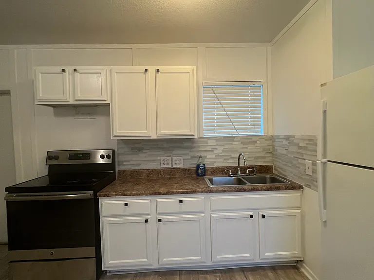 9914 Berrypatch Ln — Photo 15