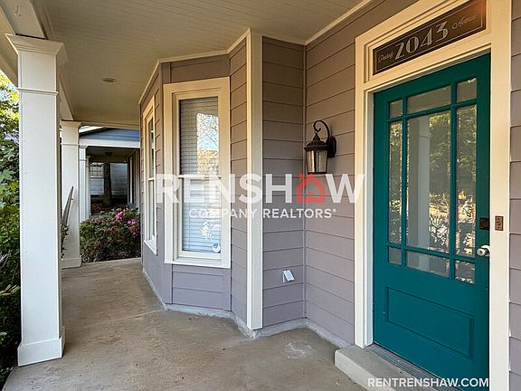 3rd image of 2043 Peabody Ave