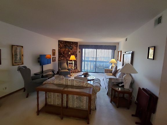 5th image of 10351 S Menard Ave #323