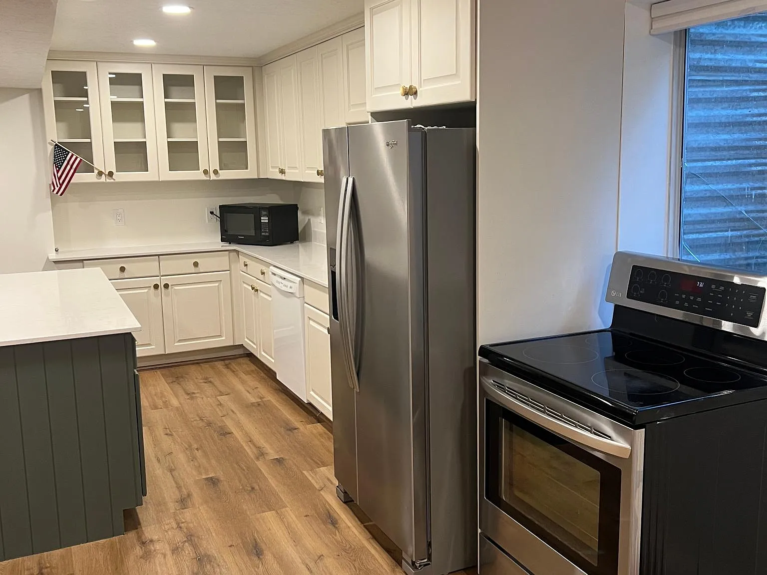 2 bed, 1400 sqft, $1,750 — Photo 4
