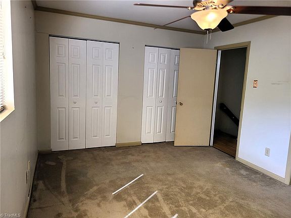 5th image of 205 E Village Ln
