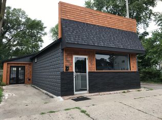 208 S Madison St, Ludington, MI 49431