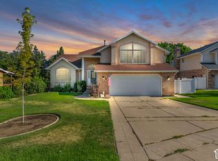 846 E Holroyd Dr, South Ogden, UT 84403