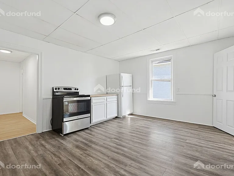 17 Wachusett St #2 — Photo 2