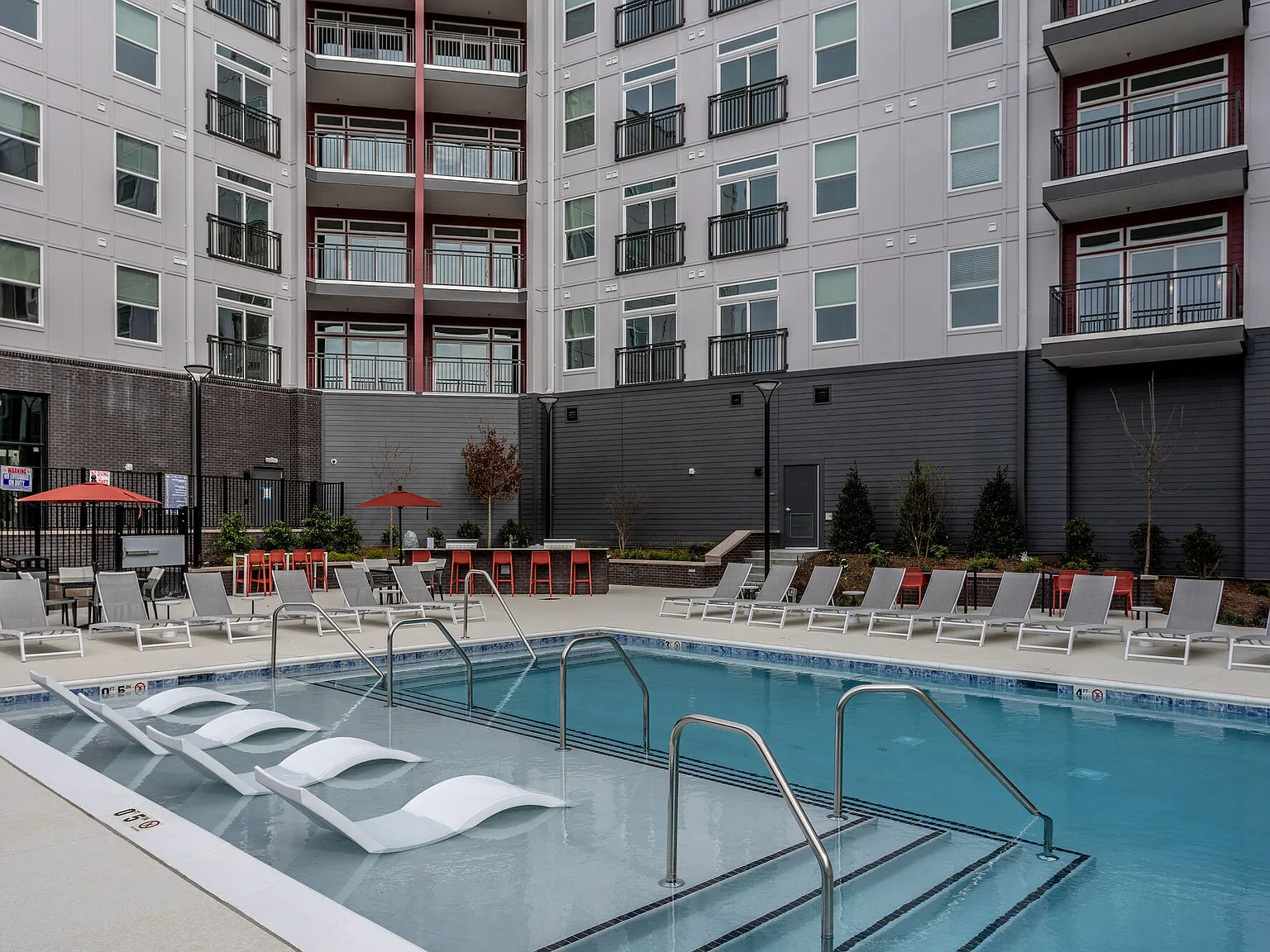 Centro at Pine Nash — Photo 4