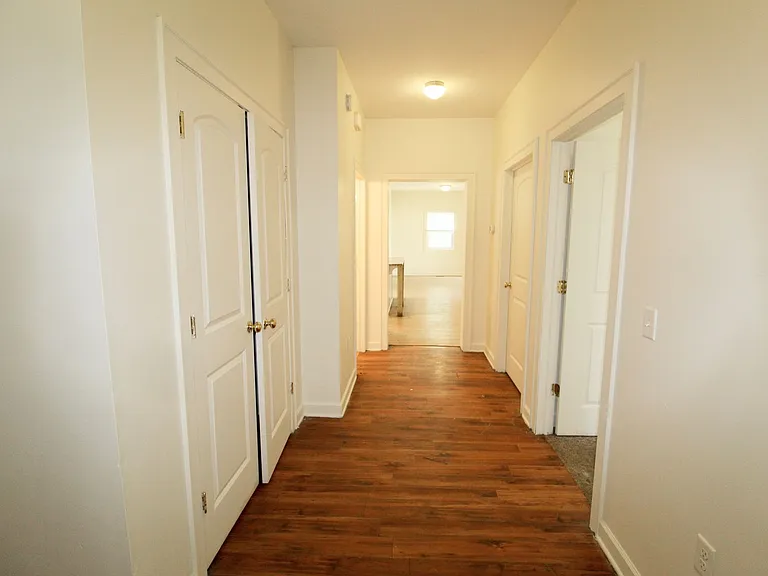 301 W Market St — Photo 4