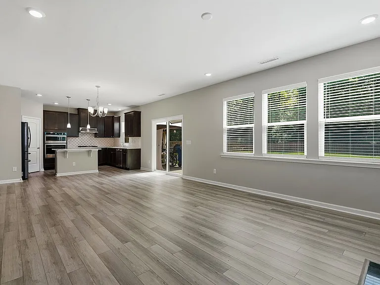 313 Summer Ranch Dr — Photo 11