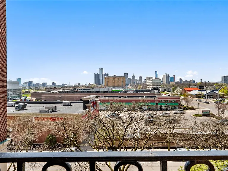 2900 E Jefferson Ave #C3 — Photo 19