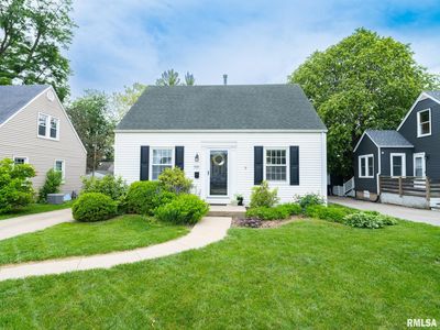 800 W Ridge Rd, Peoria, IL, 61614