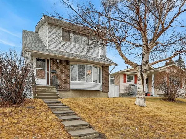 103 N Macewan Dr NW, Calgary, AB T3K 2G2