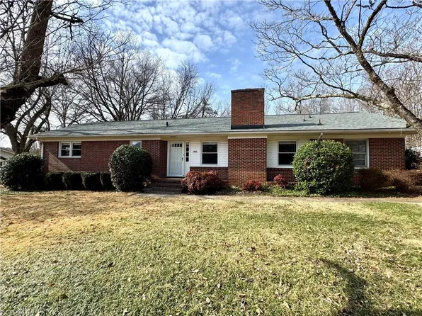 1418 Richardson Dr, Reidsville, NC 27320