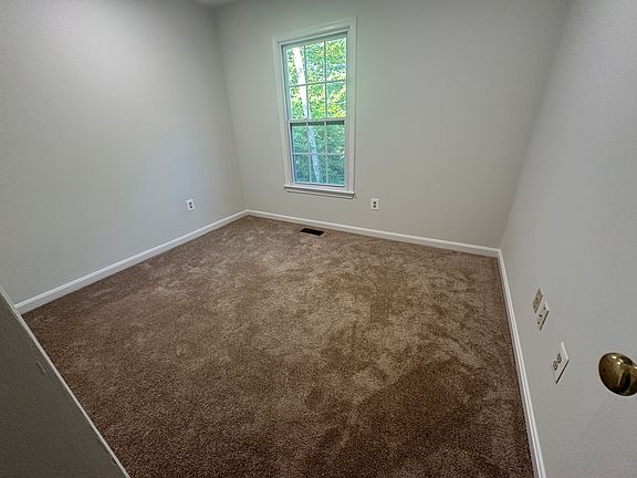 5th image of 1237 Bond St #3