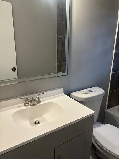 2 bed, 1.0 bath, $1,400 — Photo 4