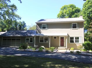 57 Teakettle Spout Rd, Mahopac, NY 10541