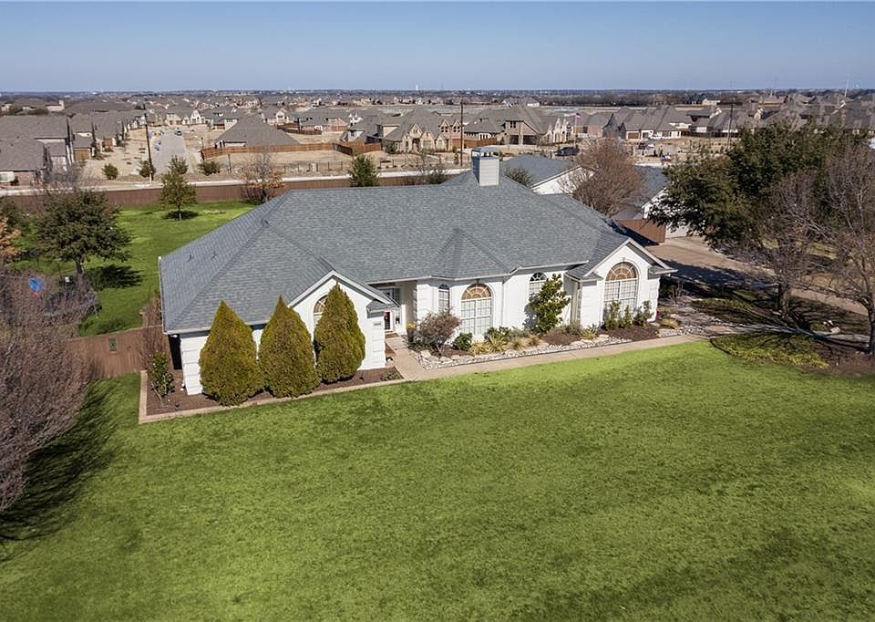 1st image of 1213 Chandler Cir