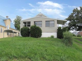 913 Orchard Ave, Scottdale, PA 15683