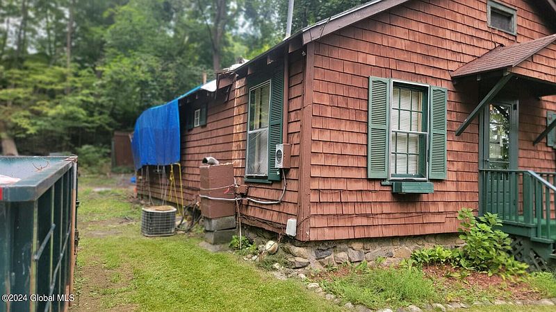 2nd image of 24 Mohican Road