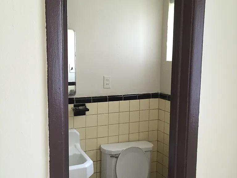 10201 Plymouth Rd #6 — Photo 5