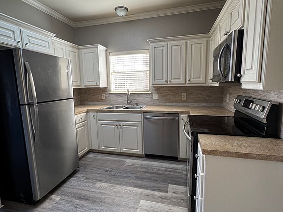 4th image of 2313 Danley Ave APT 200