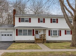 71 Lakewood Parkway, Burlington, VT 05408