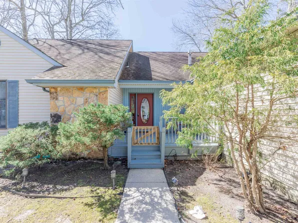 7 Shadbush Ln, Cape May, NJ 08204