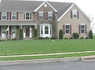 22 Putter Ln, Pottstown, PA 19464