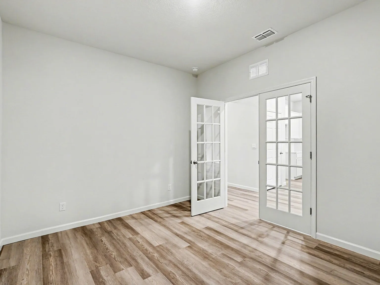 2 bed, 1516 sqft, $2,300 — Photo 4