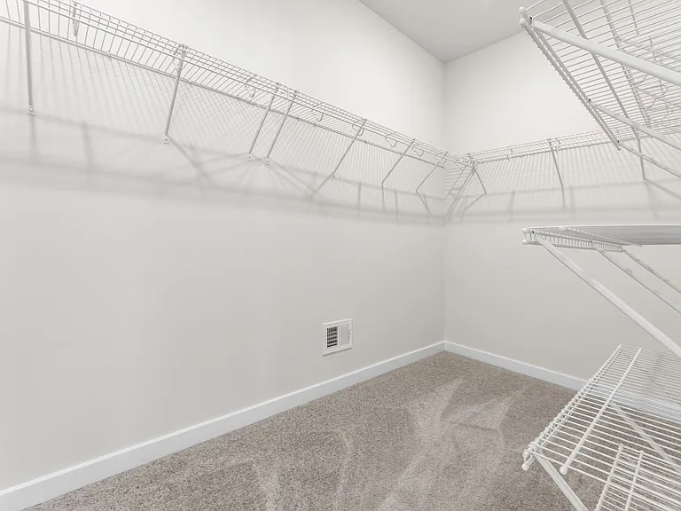 9031 Hereford Ct — Photo 34