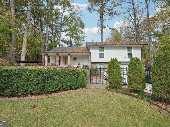 1015 Terramont Dr, Roswell, GA 30076