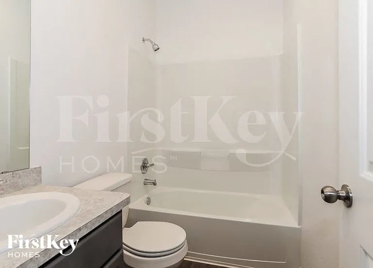 11012 Patriot Ct — Photo 14
