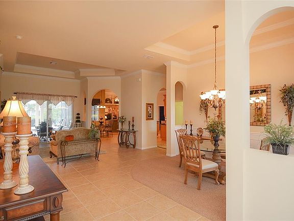 4th image of 2104 Berkley Way