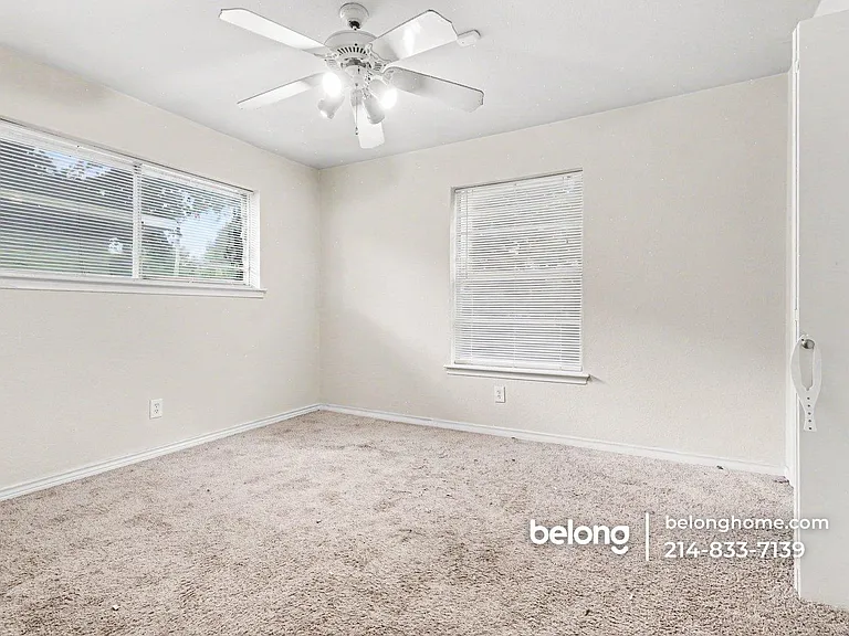 8615 Skyline Dr — Photo 9
