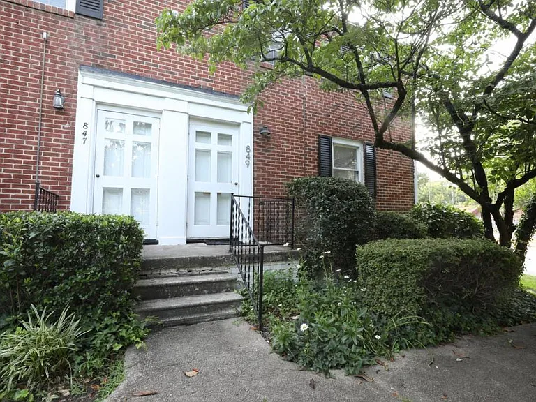 849 Bryan St — Photo 9