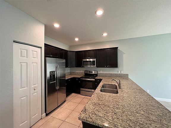 3rd image of 5258 Ellery Terrace #0